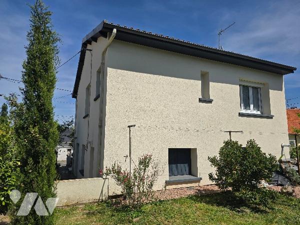Maison élevée sur sous sol de 154 m² sur terrain de 229 m².