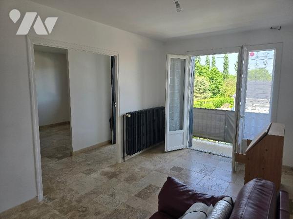 Maison élevée sur sous sol de 154 m² sur terrain de 229 m².