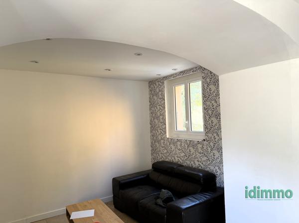 Maison  Uchaux (84100)