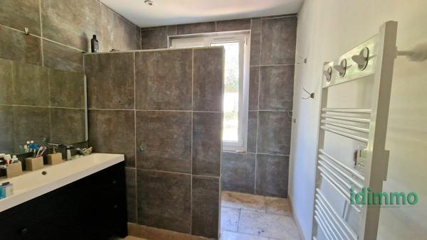 Maison  Uchaux (84100)