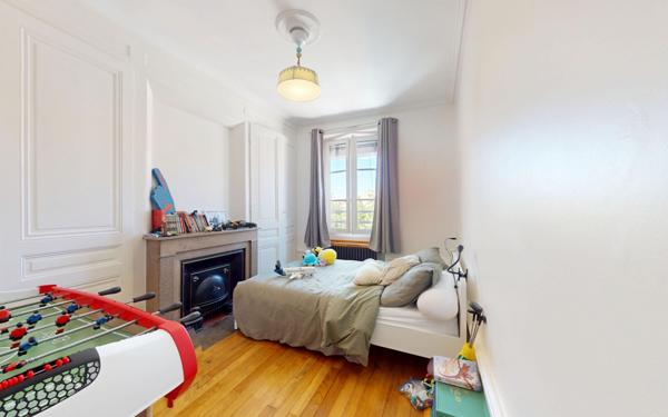 Appartement à vendre    3 pièces • 69,15 m2 Lyon 4