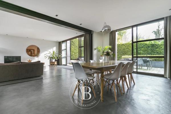 Rueil-Malmaison, Maison 7 Chambres -  896 m² à vendre