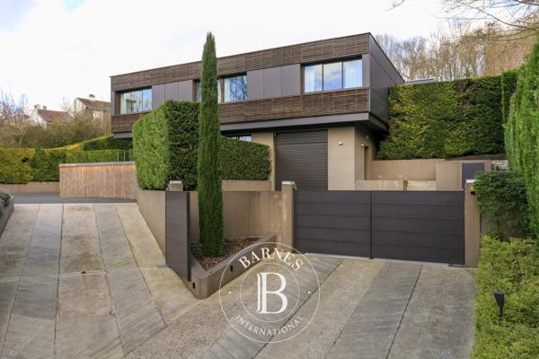 Rueil-Malmaison, Maison 7 Chambres -  896 m² à vendre