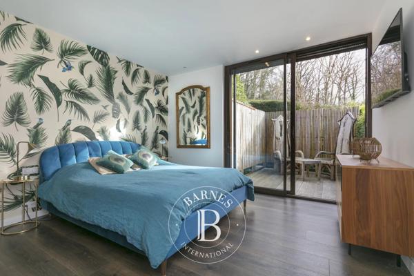 Rueil-Malmaison, Maison 7 Chambres -  896 m² à vendre