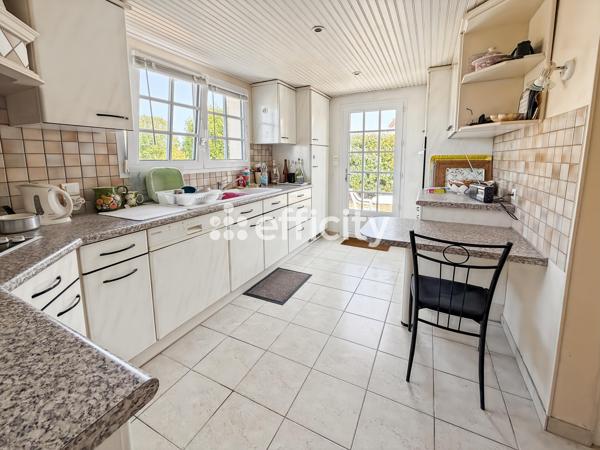 Maison
         4 pièces
        - 76 m² Exclusivité 212 000 € *