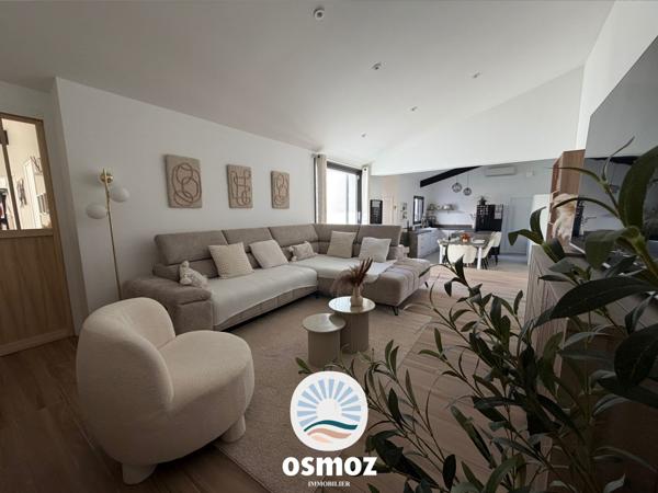 Maison de 2023 avec stationnements et garage !