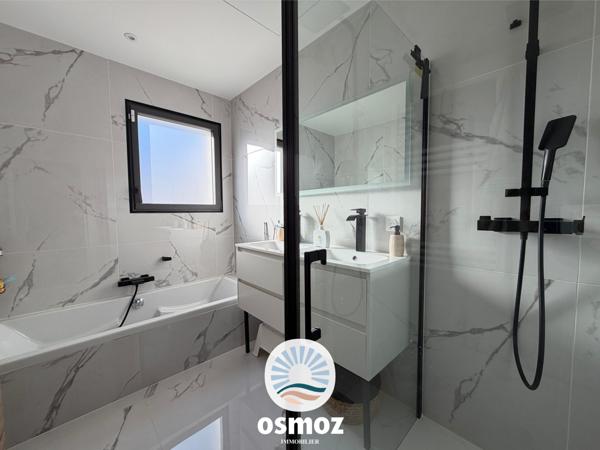 Maison de 2023 avec stationnements et garage !