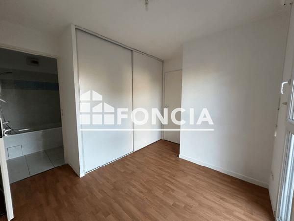 Location Appartement 2 pièces 35.52 m² - 7 TER RUE PAUL BEME Le Passage 47520
