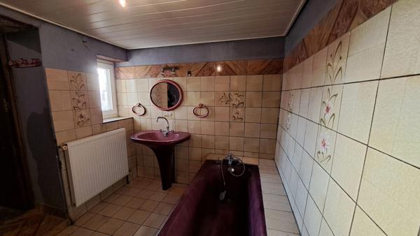 Maison à vendre 5 pièces COMBEAUFONTAINE (70)