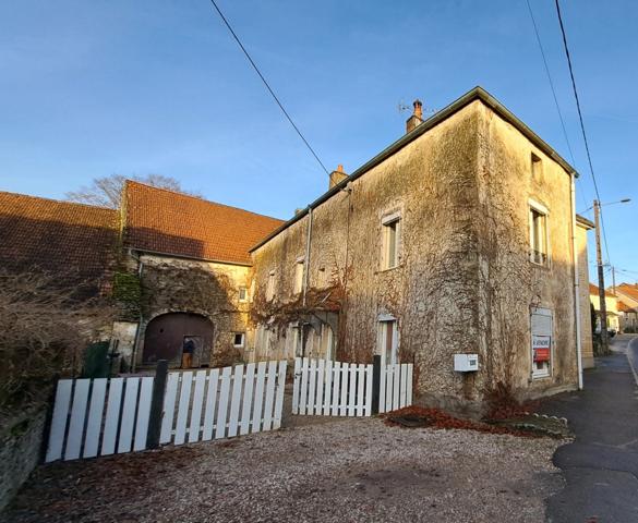 Maison à vendre 5 pièces COMBEAUFONTAINE (70)