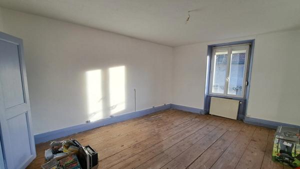 Maison à vendre 5 pièces COMBEAUFONTAINE (70)