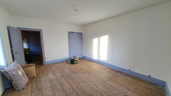 Maison à vendre 5 pièces COMBEAUFONTAINE (70)