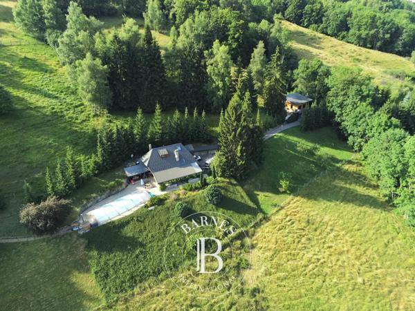 Chambéry, Propriété 3 Chambres -  193 m² à vendre