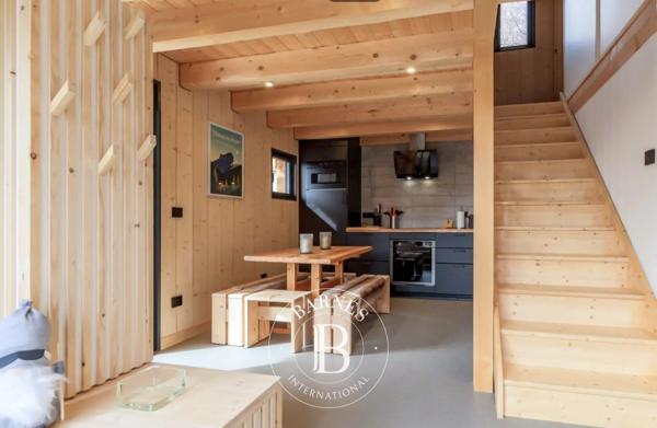 Chambéry, Propriété 3 Chambres -  193 m² à vendre