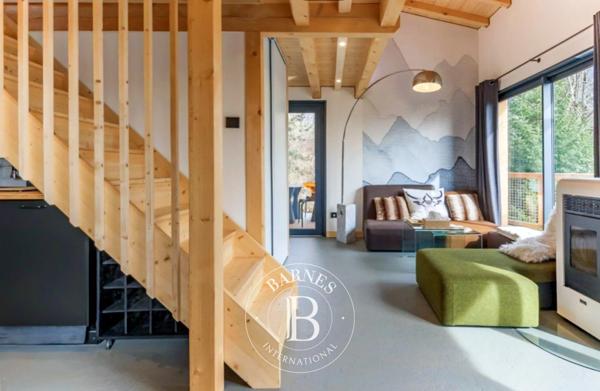Chambéry, Propriété 3 Chambres -  193 m² à vendre