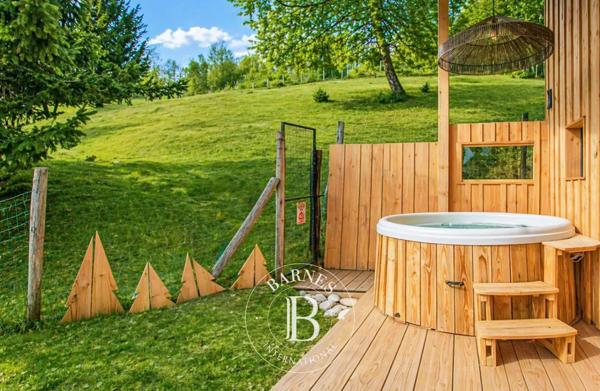 Chambéry, Propriété 3 Chambres -  193 m² à vendre