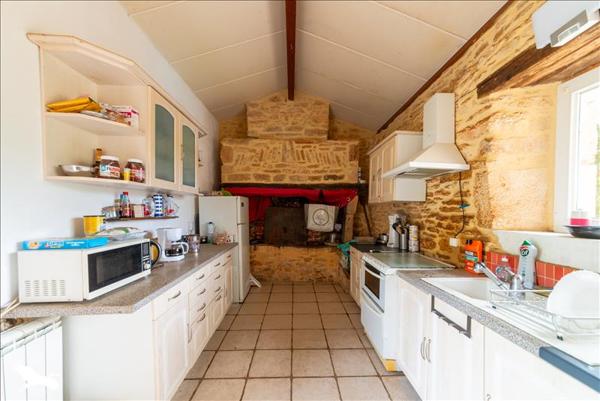 Maison à vendre |  Puy-l'Évêque |  6 pièces | 225 m²