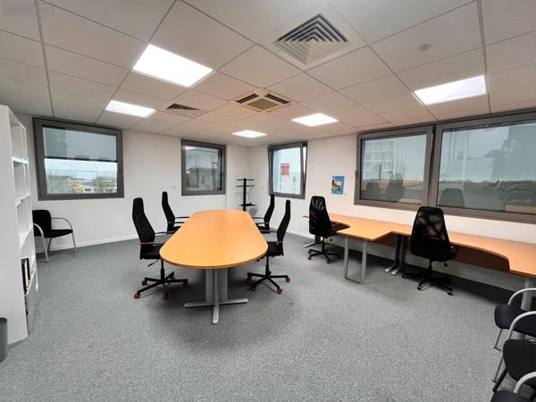 Bureaux à vendre à Reims dans la Marne (51100), ref : 51083/VENT/968   
Croix Blandin