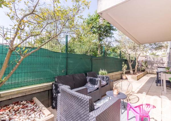 Appartement à vendre 3 pièces 77 m² Carrières-sur-Seine