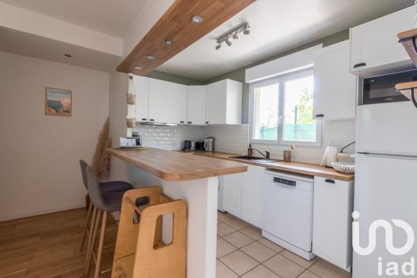 Appartement à vendre 3 pièces 77 m² Carrières-sur-Seine