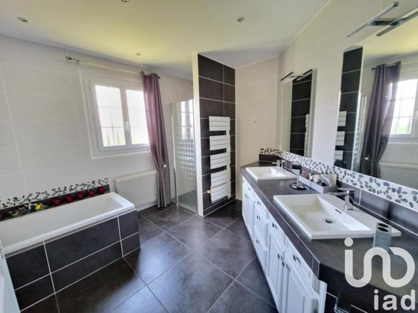 Maison à vendre 9 pièces 300 m² Gien