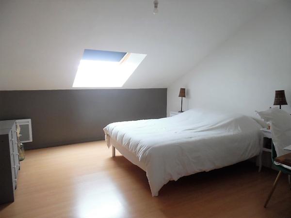 DUPLEX NON MEUBLÉ AVEC BALCON ET GARAGE, PROCHE CENTRE VILLE