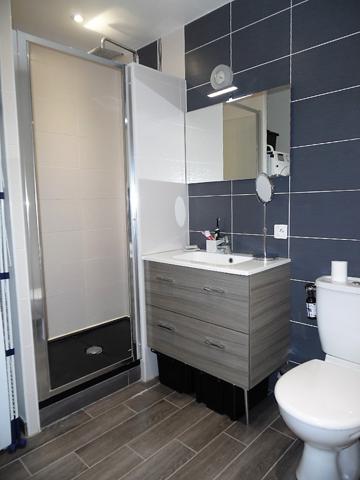 DUPLEX NON MEUBLÉ AVEC BALCON ET GARAGE, PROCHE CENTRE VILLE