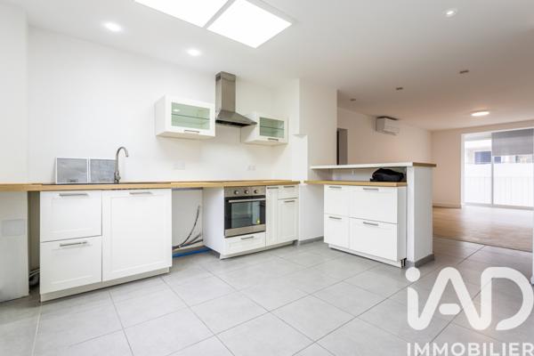 Appartement à vendre 4 pièces 82 m² Villeneuve-lès-Avignon