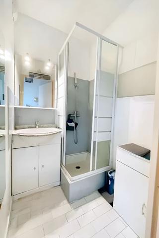 CANET EN ROUSSILLON - STUDIO MEUBLE DE 21M² AVEC BALCON VUE MER