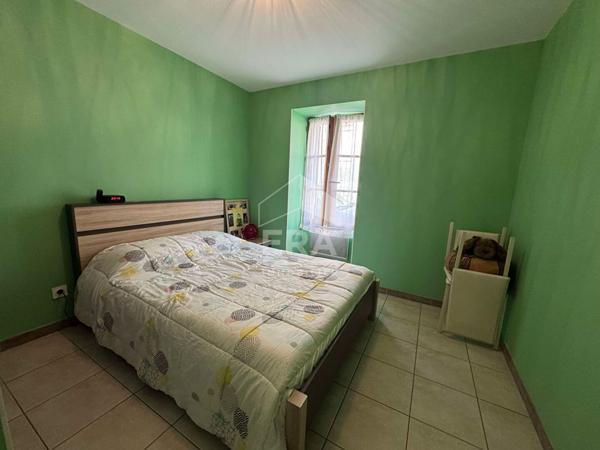 Ensemble de deux logements à BOURG