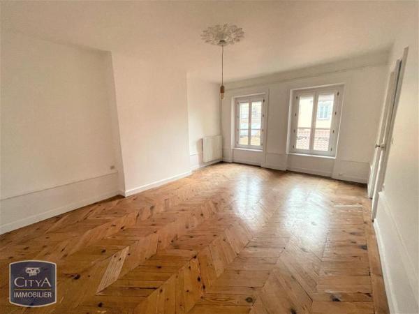 Appartement à louer 3 pièces 120m² Clermont-Ferrand (63000)
