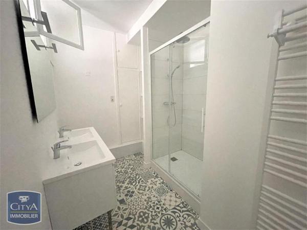 Appartement à louer 3 pièces 120m² Clermont-Ferrand (63000)