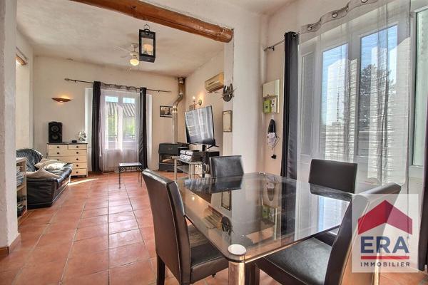 Maison de maître 5 pièces à vendre à Monteux - 3 chambres - 1 bureau - Jardin