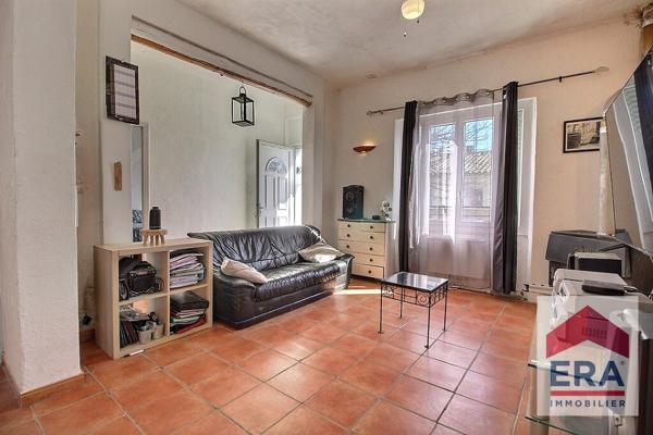 Maison de maître 5 pièces à vendre à Monteux - 3 chambres - 1 bureau - Jardin