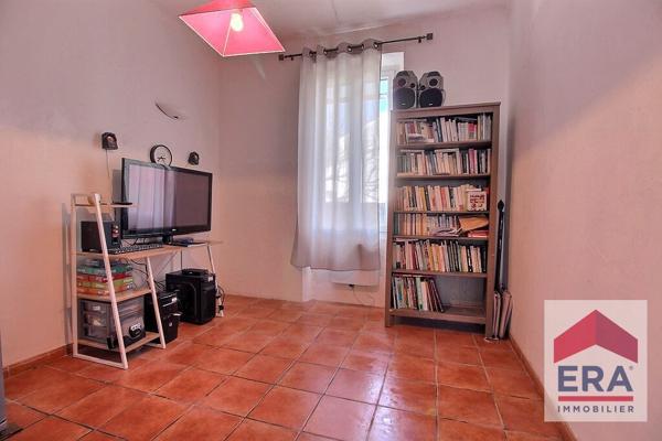 Maison de maître 5 pièces à vendre à Monteux - 3 chambres - 1 bureau - Jardin