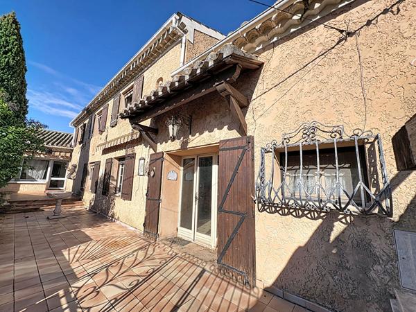 Ensemble immobilier d'environ 180m2 habitables