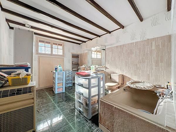 Ensemble immobilier d'environ 180m2 habitables