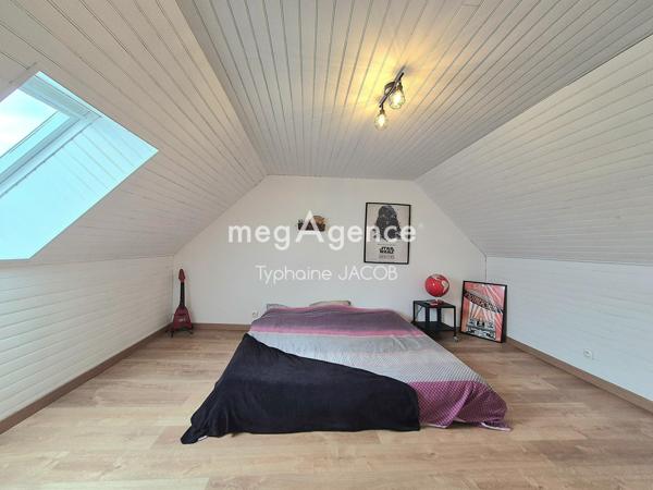 Maison à PLOEZAL, 22260 - 10 pièces 223m²
