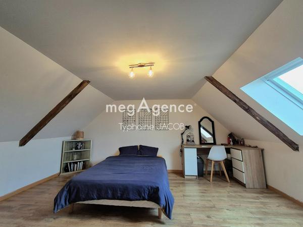 Maison à PLOEZAL, 22260 - 10 pièces 223m²