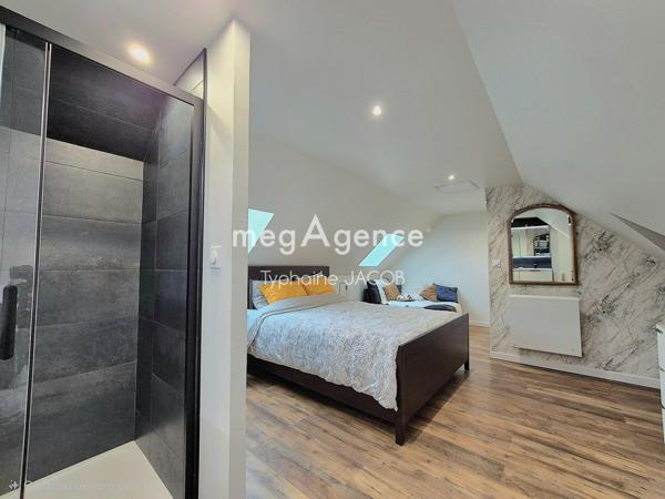 Maison à PLOEZAL, 22260 - 10 pièces 223m²