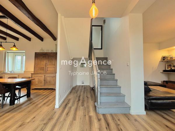 Maison à PLOEZAL, 22260 - 10 pièces 223m²