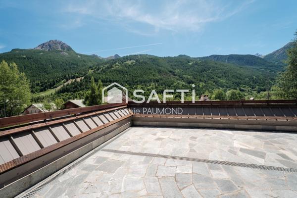 T6 de 140 m2 avec terrasse de 70 m2 et garage