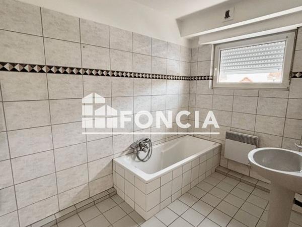 Location Appartement 5 pièces 120 m² - 27A RUE DU GENERAL SCHNEIDER Seltz 67460