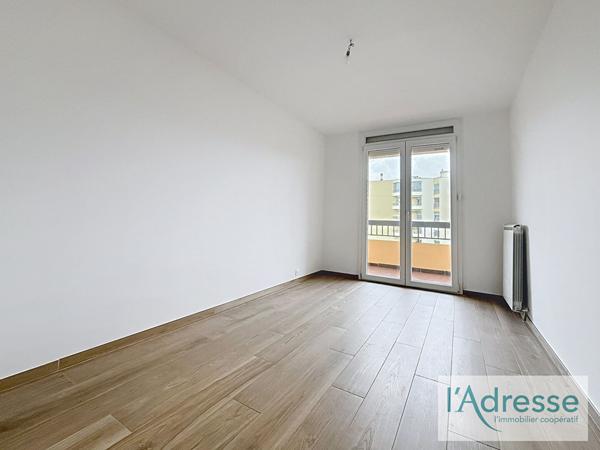 Appartement F4 refait à neuf ? 85 m² ? Entrée de ville ? Environnement calme