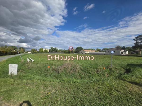 Terrain à vendre de 927 m²