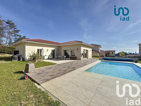 Maison 5 pièces de 123 m² à Peaugres (07340)