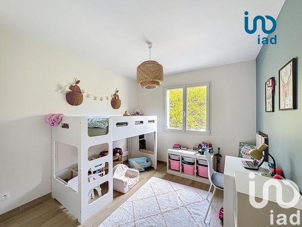 Maison 5 pièces de 123 m² à Peaugres (07340)