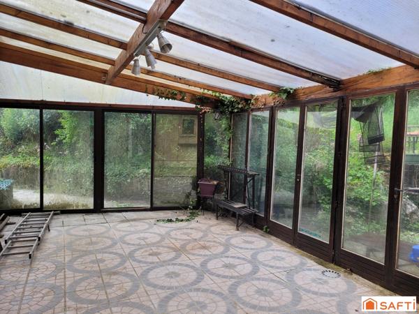 Maison familiale 5 chambres avec garage et annexe