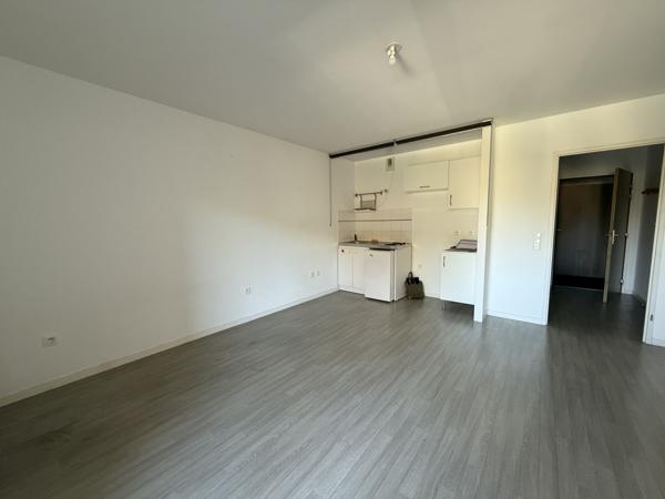Secteur Courlancy- Studio de 28.91m2 avec stationnement disp