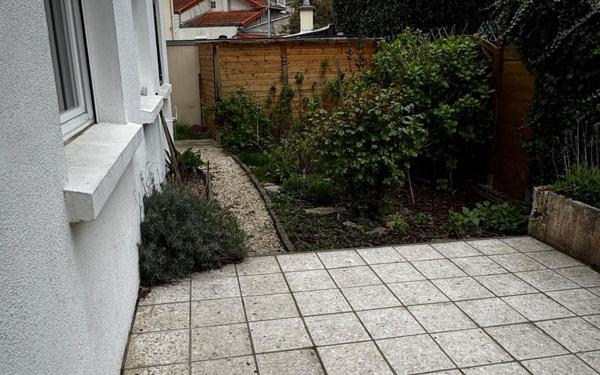 Appartement à louer    3 pièces • 82 m2 Villemomble